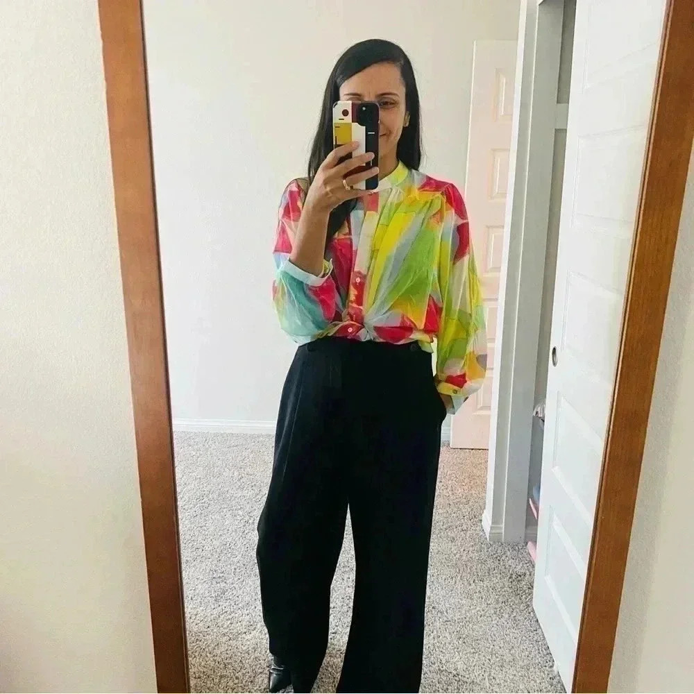 chiffon Blouse - Picture 3 of 5